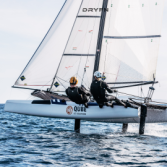 Trotse sponsor van 2 Nacra 17-teams op het WK zeilen